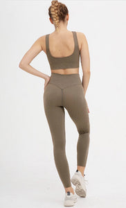 Trendy Seamless Bra and Pants Fitness Set