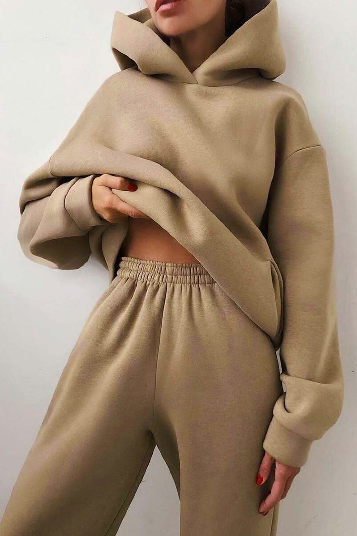 Trendy & Comfy Fleece Pullover Hoodie and Pants Set