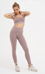 Load image into Gallery viewer, Trendy Seamless Bra and Pants Fitness Set
